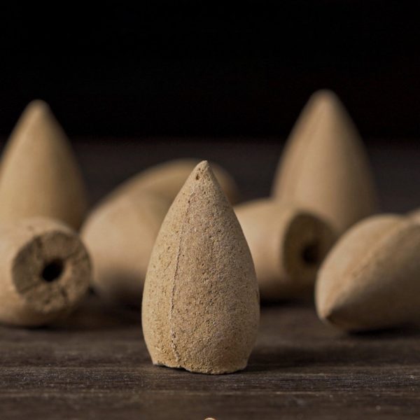 Chinese-Antique-Sandalwood-Aromatic-Incense-Waterfall-Cones-1-3.jpg Chinese Antique Sandalwood Aromatic Incense Waterfall Cones