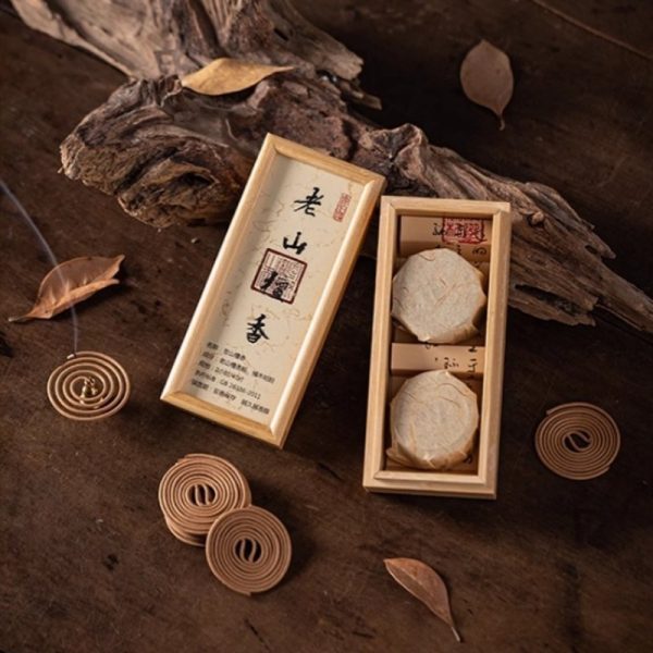 Premium Handmade Vietnam Agarwood Goose Pear and Sandalwood Coil Incense Gift Set - 3 Box